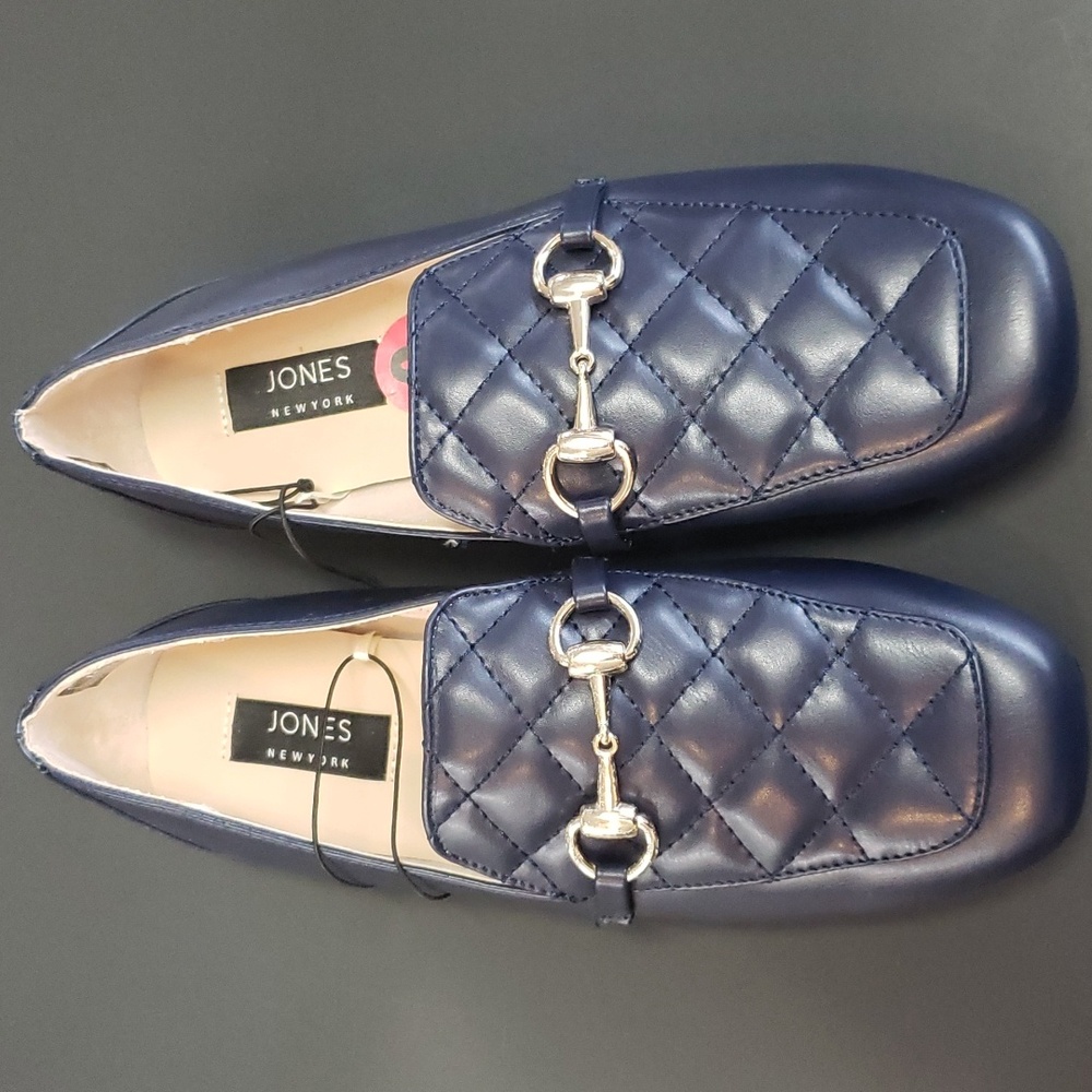 Jones New York NWT Quilted-top Blue Loafer with Buckle Detail - Picture 2 of 6